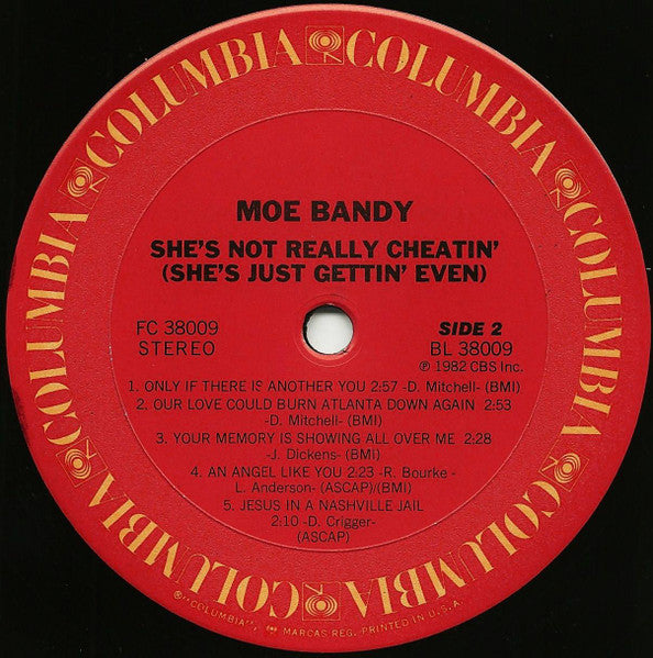 Moe Bandy - She's Not Really Cheatin' (She's Just Gettin' Even)