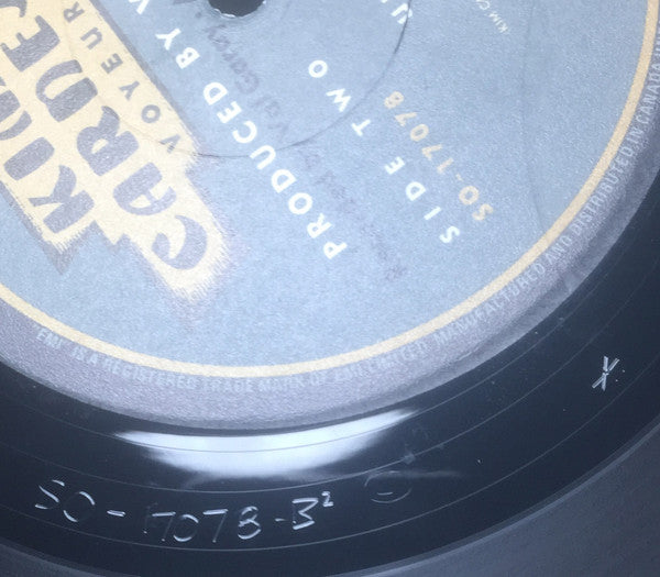 Kim Carnes - Voyeur